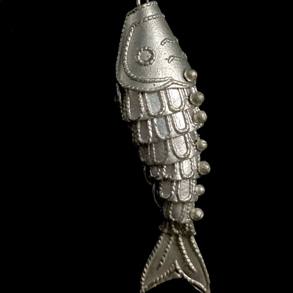 Vintage Articulated Fish Pendant | Jointed Moving Fish | 16" 925 Necklace - Picture 2 of 11